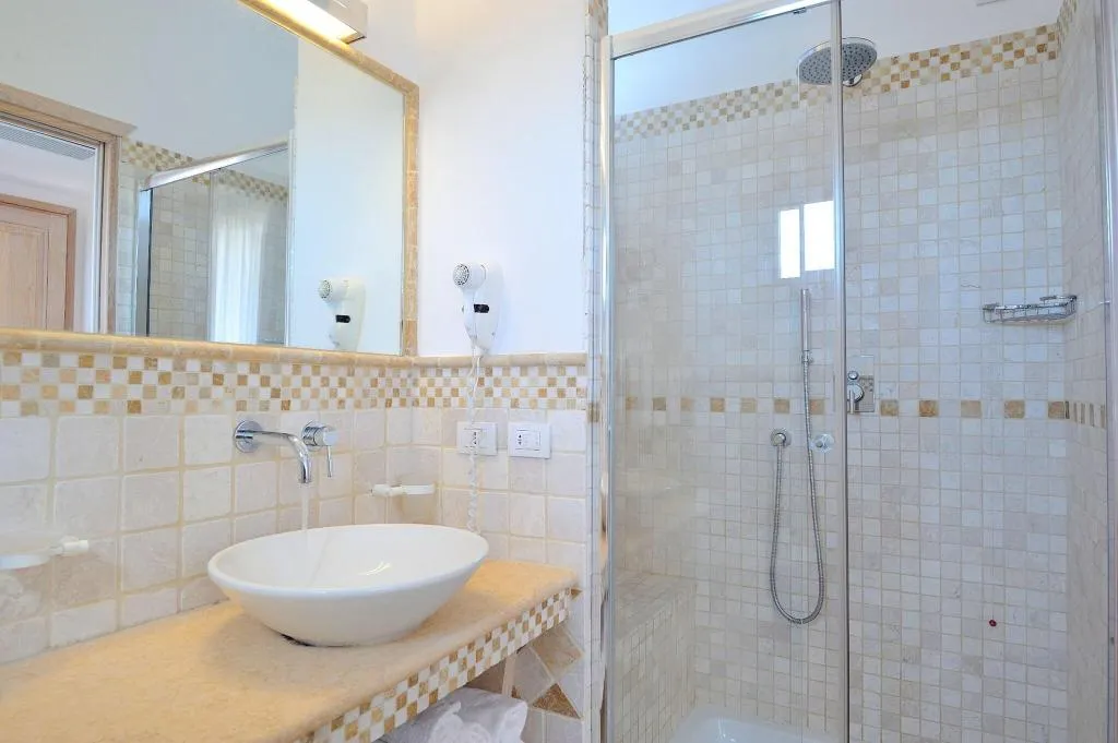 TRIPLE COMFORT Room, Janna'e Sole Resort, Olbia