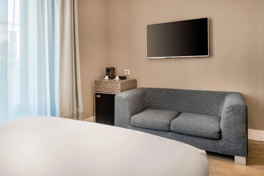 Room, AC Hotel Palacio del Retiro Autograph Collection, Madrid