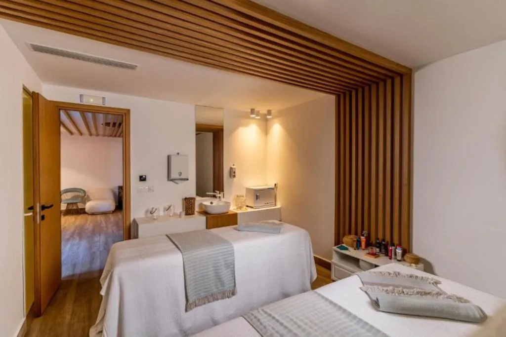 Sports and Entertainment, Cresanto Luxury Suites Santorini, Santorini