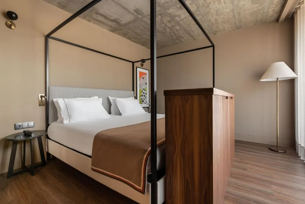 JUNIOR SUITE STANDARD Room, Dorma Essenzia Porto, Porto