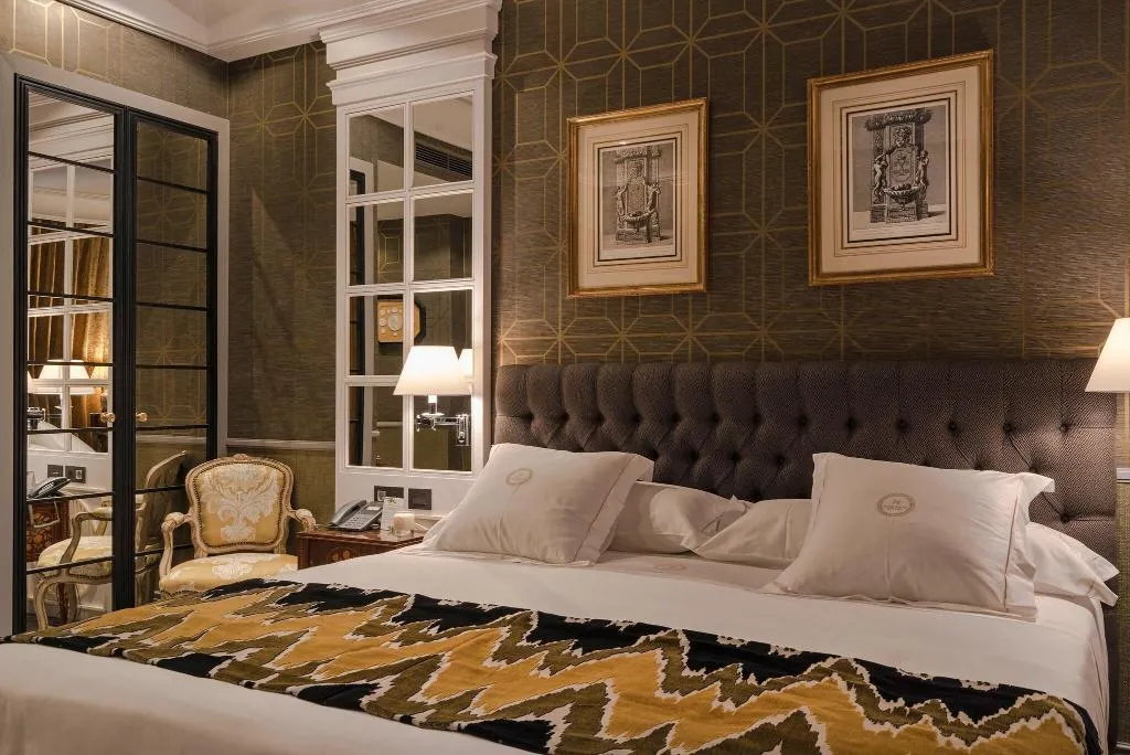 JUNIOR SUITE QUEEN SIZE BED Room, Relais & Châteaux Heritage Madrid, Salamanca