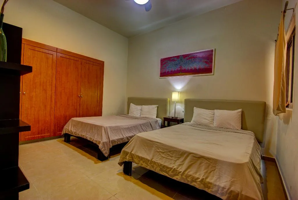 APARTMENT GARDEN VIEW Room, Riviera Maya Suites, Playa Del Carmen