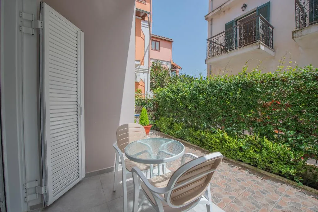 Double or Twin SUPERIOR KING BED Room, Korina Apart Hotel, Corfu
