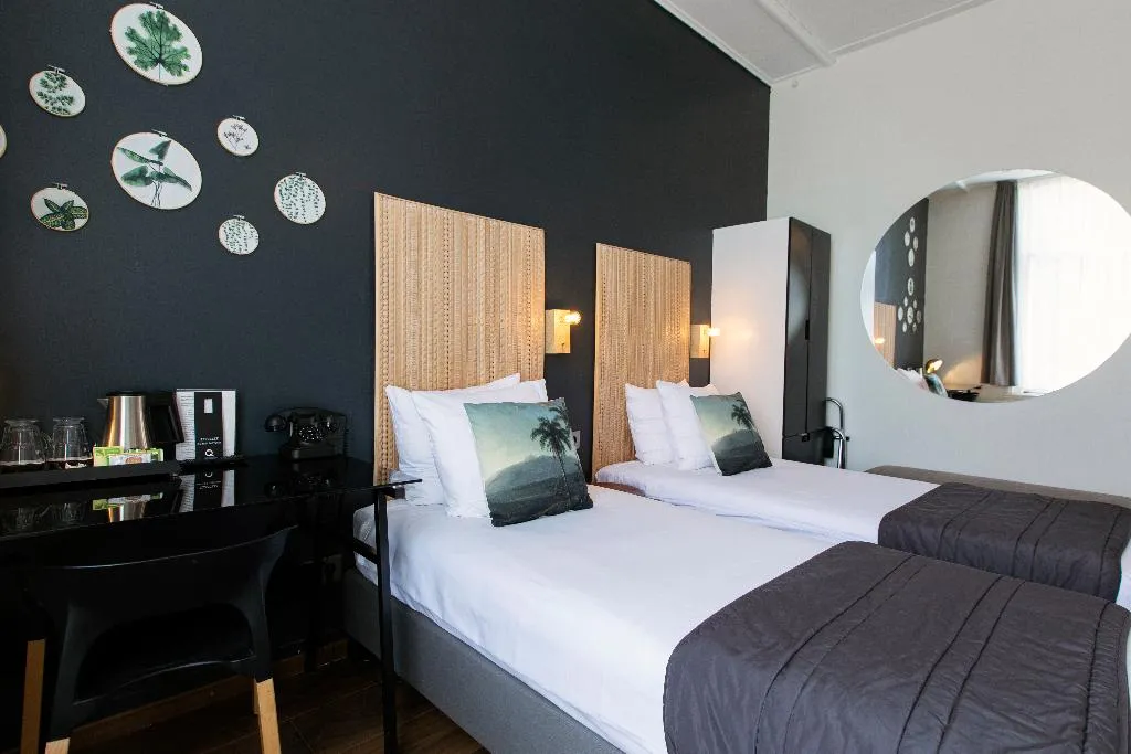 TWIN CANAL VIEW Room, Quentin Amsterdam Hotel, Amsterdam