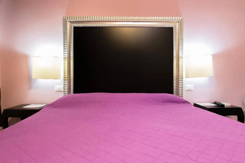 TWIN STANDARD Room, Ai 7 Scalini, Naples