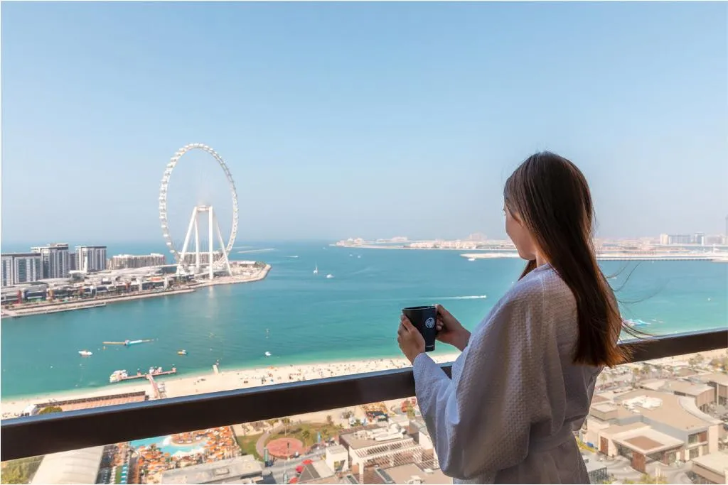 DOUBLE SEA FRONT Room, Amwaj Rotana-Jumeirah Beach, Dubai