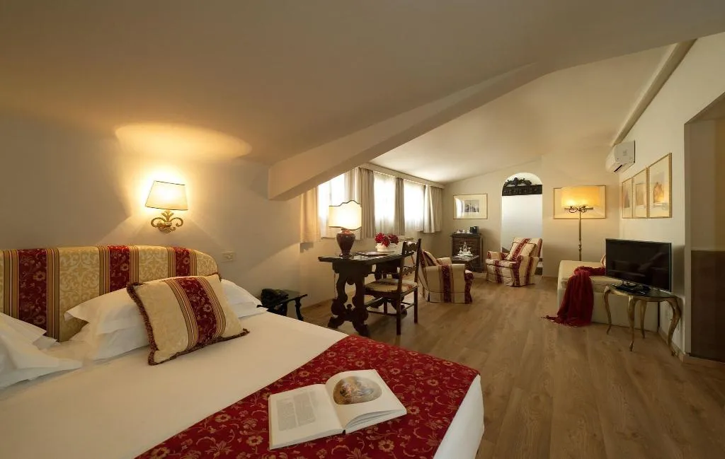 Room, Park Palace Hotel, Florence