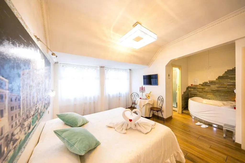 Room, Suites Roma Tiburtina, Rome