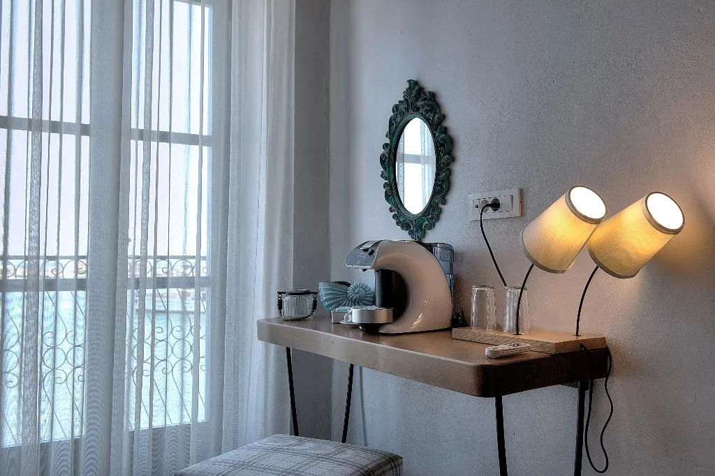 DOUBLE DELUXE SEA VIEW Room, Elia Zampeliou Boutique Hotel, Crete