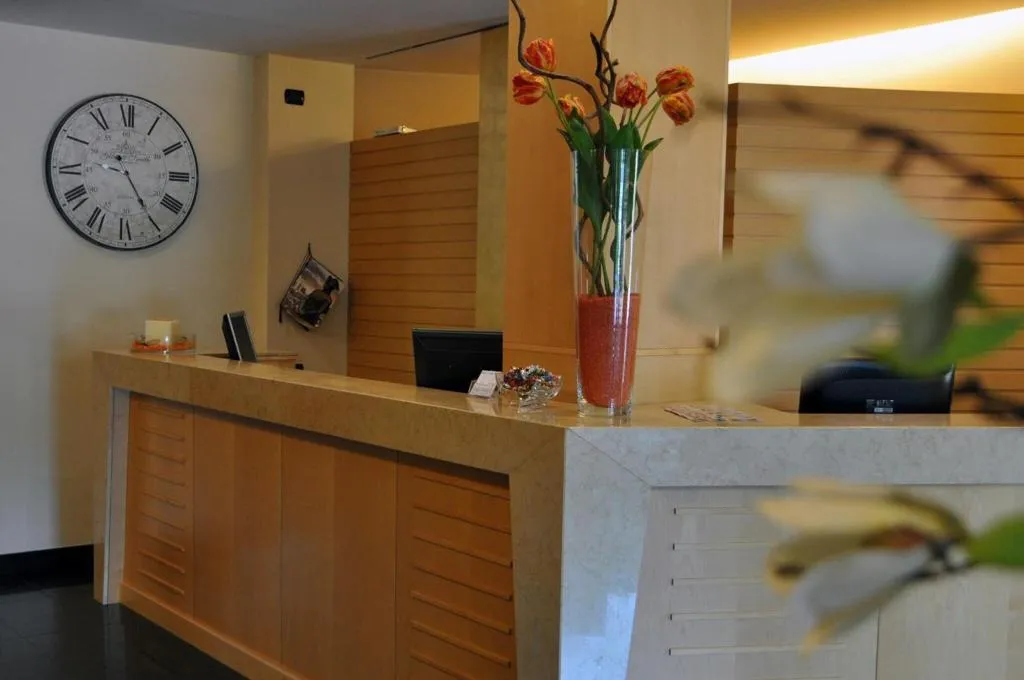 Lobby, B&B HOTEL Bergamo Executive, Milan
