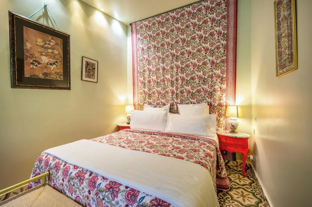 Room, Aal Cachucho, Madrid