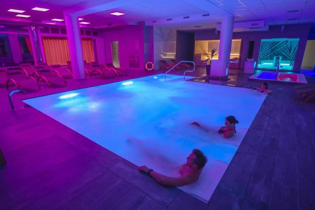 Pool, Formula International, Venice