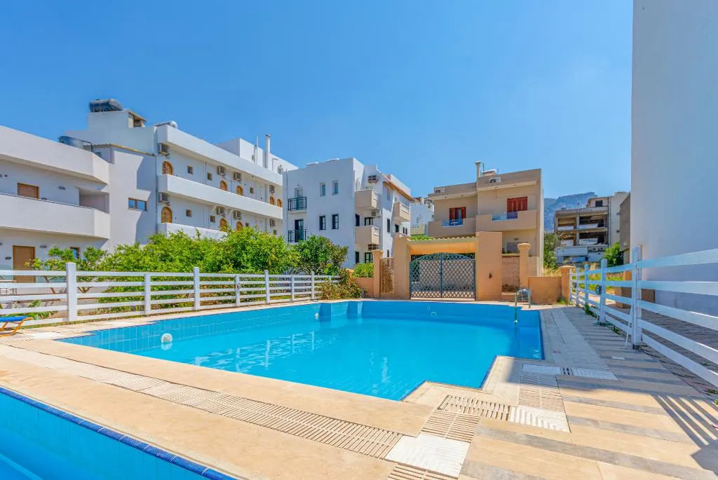 Pool, Athina Inn, Crete