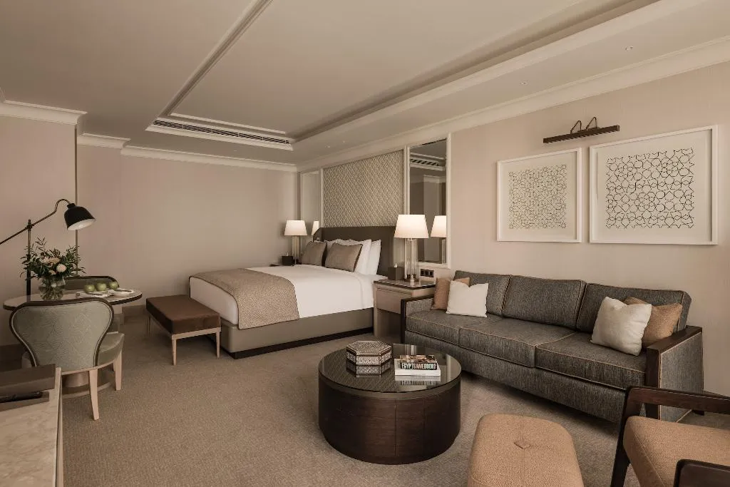 JUNIOR SUITE CITY VIEW KING BED Room, Giza Palace, Cairo