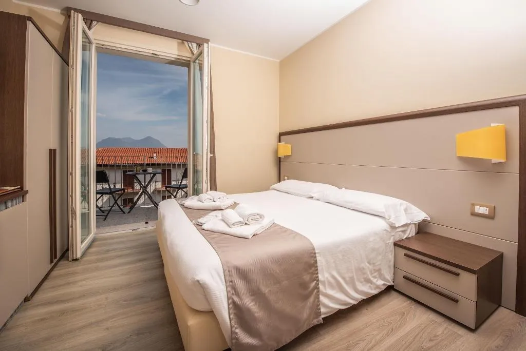 Room, Hotel Rosa, Milan