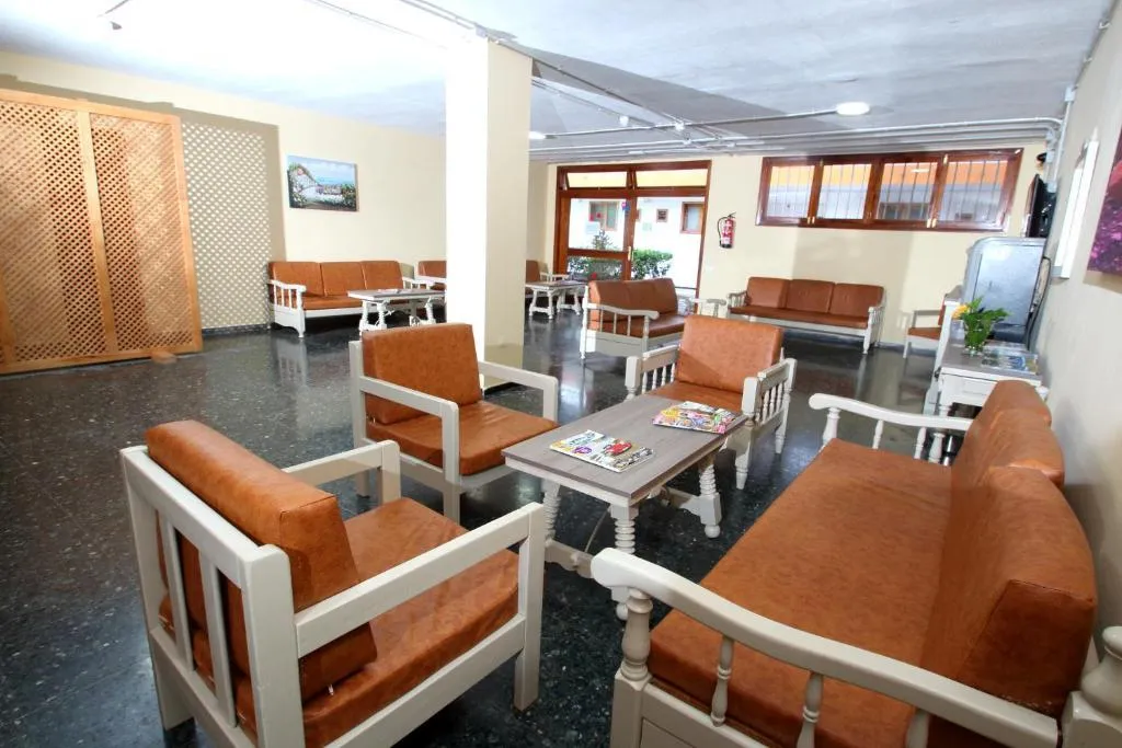 Lobby, Apartamentos Strelitzias, Gran Canaria
