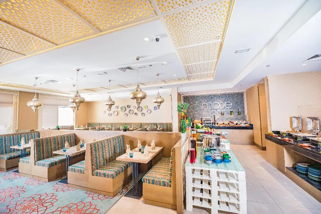 Restaurant, MENA Plaza Hotel Albarsha, Dubai