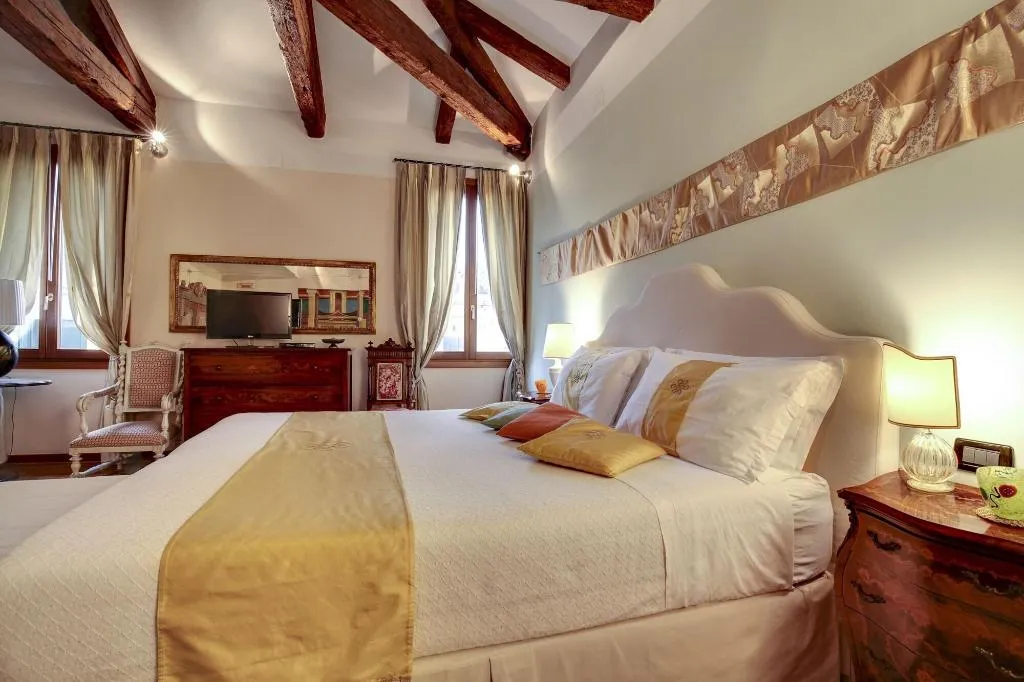 Room, La Villeggiatura, Venice