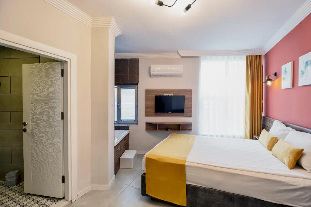 DOUBLE WITH JACUZZI Room, Terra Rossa Suites, Antalya