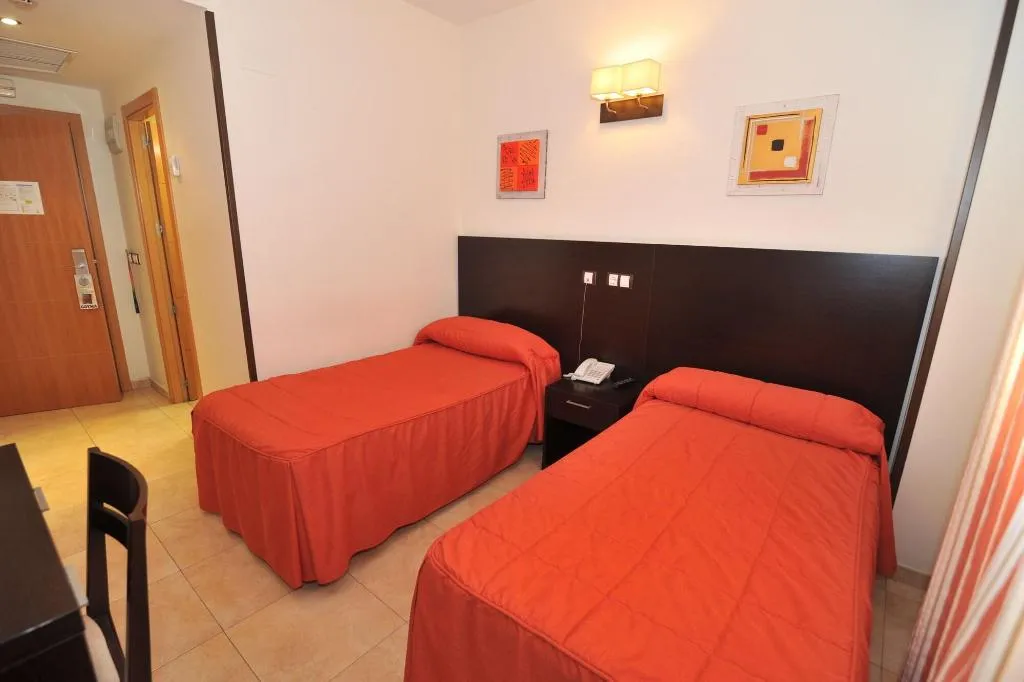 Room, Hostal Goyma Iii, Madrid