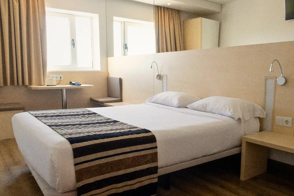 SINGLE SUPERIOR Room, Park Hotel Valongo, Porto