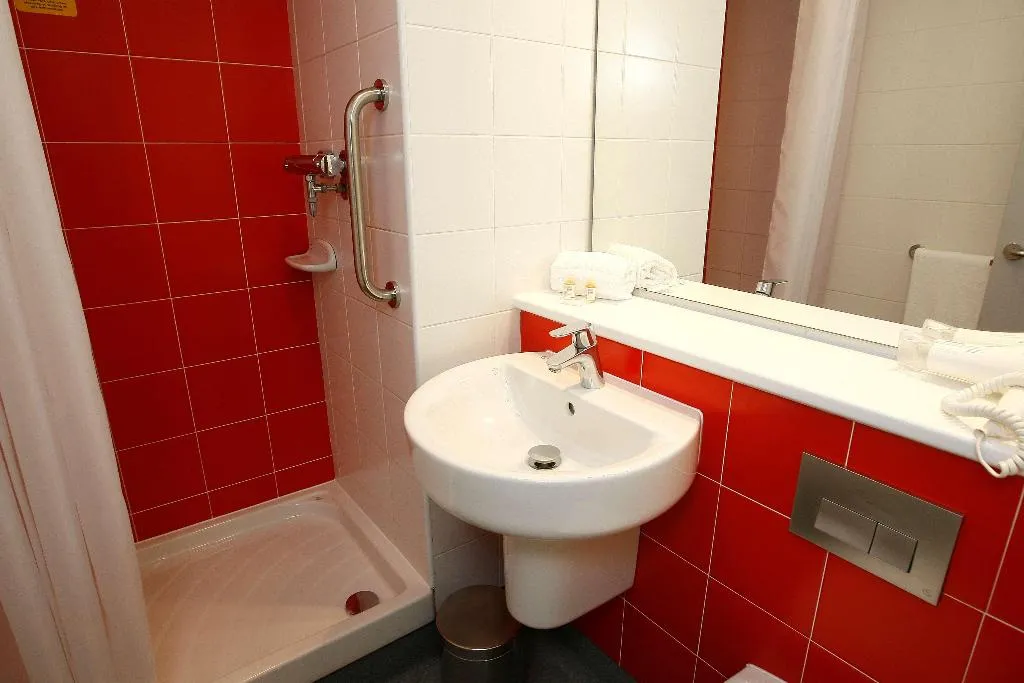 FAMILY ROOM CAPACITY 3 Room, Travelodge Barcelona Poblenou, Barcelona