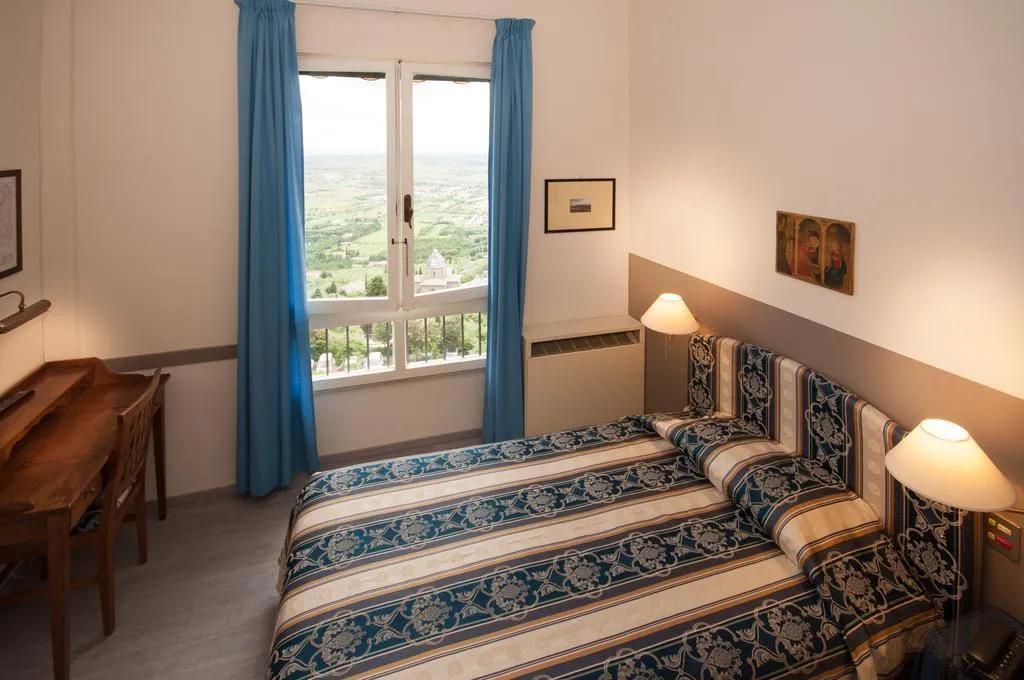 DOUBLE CLASSIC Room, San Luca Cortona Hotel, Perugia