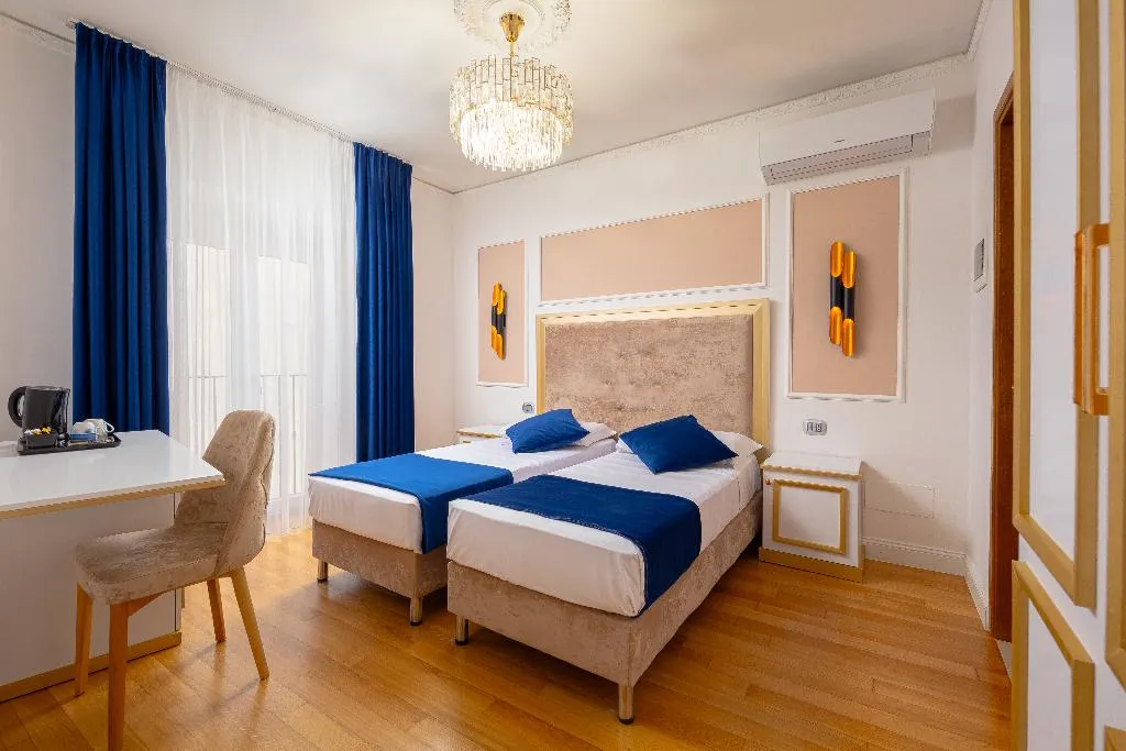 Double or Twin COMFORT Room, Annabella Hotel Roof Terrace, Florence