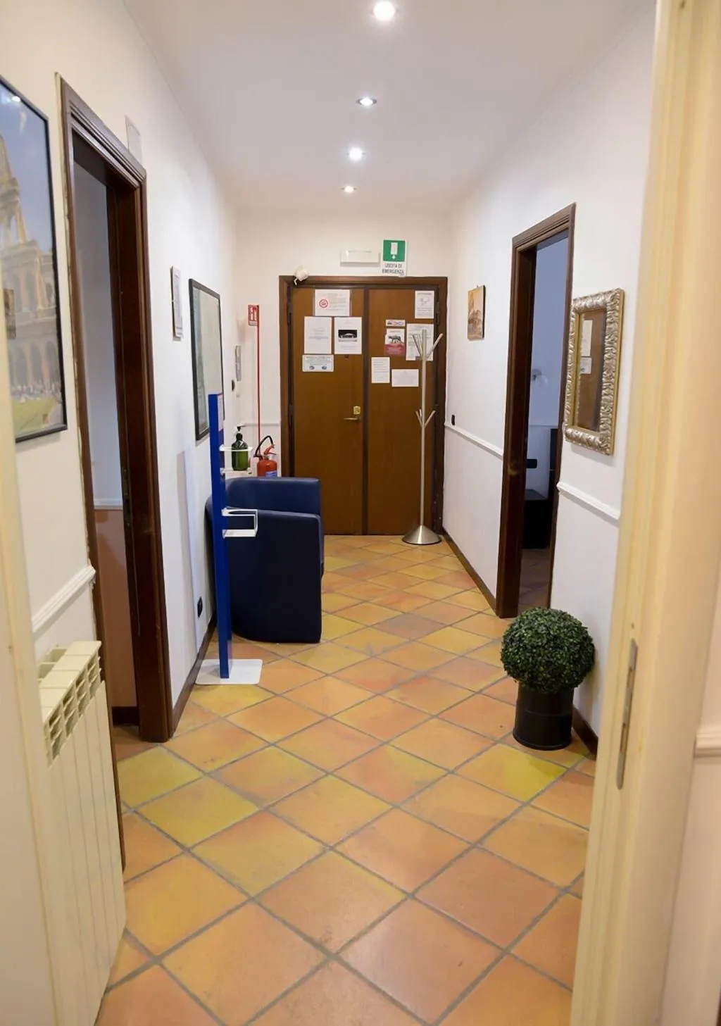Lobby, Few Steps From Colosseum, Naples
