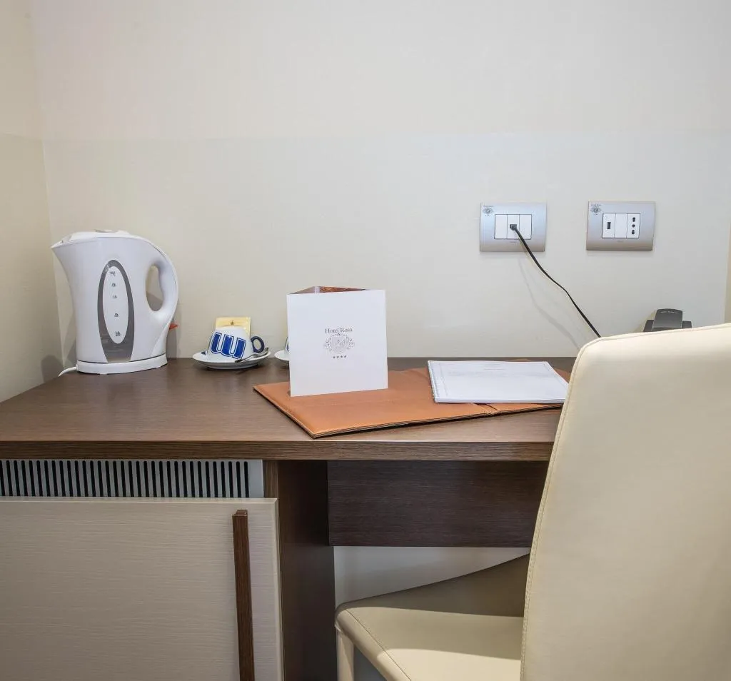 Room, Hotel Rosa, Milan
