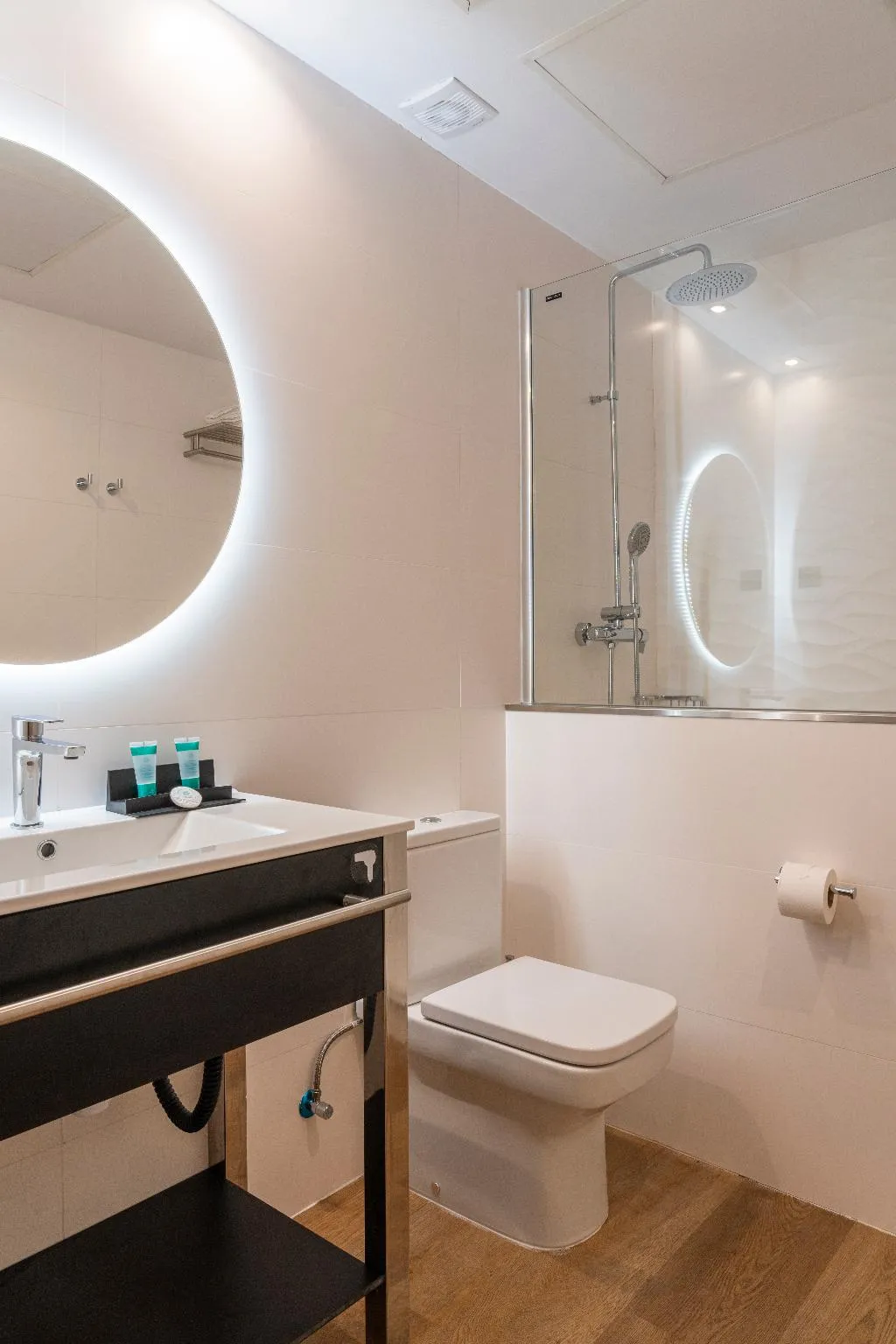 TRIPLE CAPACITY 2 Room, Rialto, Barcelona