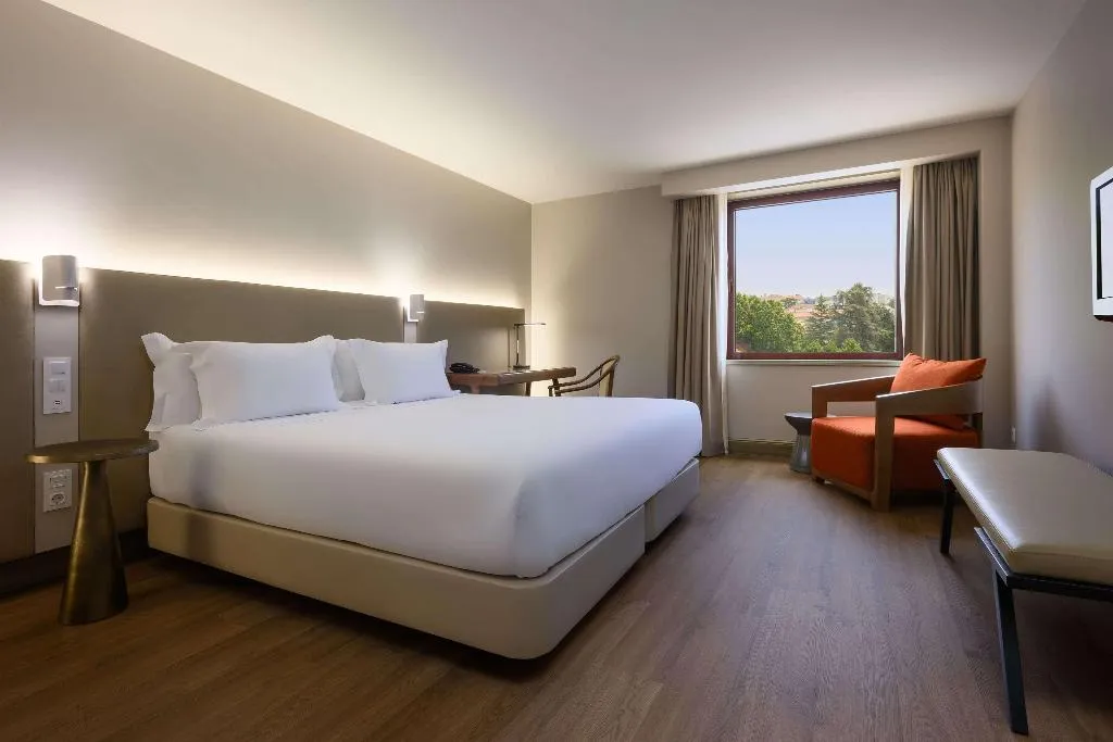 DOUBLE STANDARD Room, Aeminium Coimbra, Affiliated by Meliá, Porto