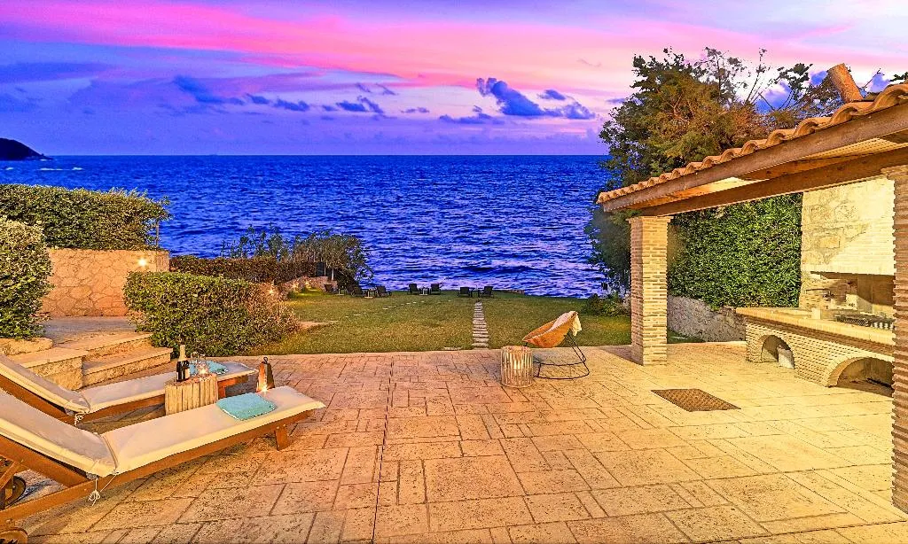 VILLA FOUR BEDROOMS Room, Villa Mare Psarou, Zante