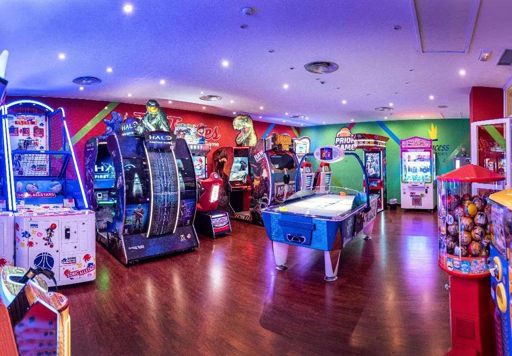 Sports and Entertainment, Maspalomas Princess, Gran Canaria