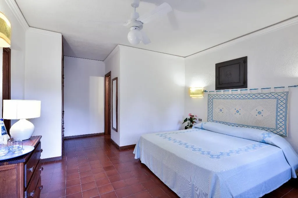 TRIPLE CLASSIC Room, Arbatax Prk RES-Borgo C. Moresca by Falkensteiner, Cagliari