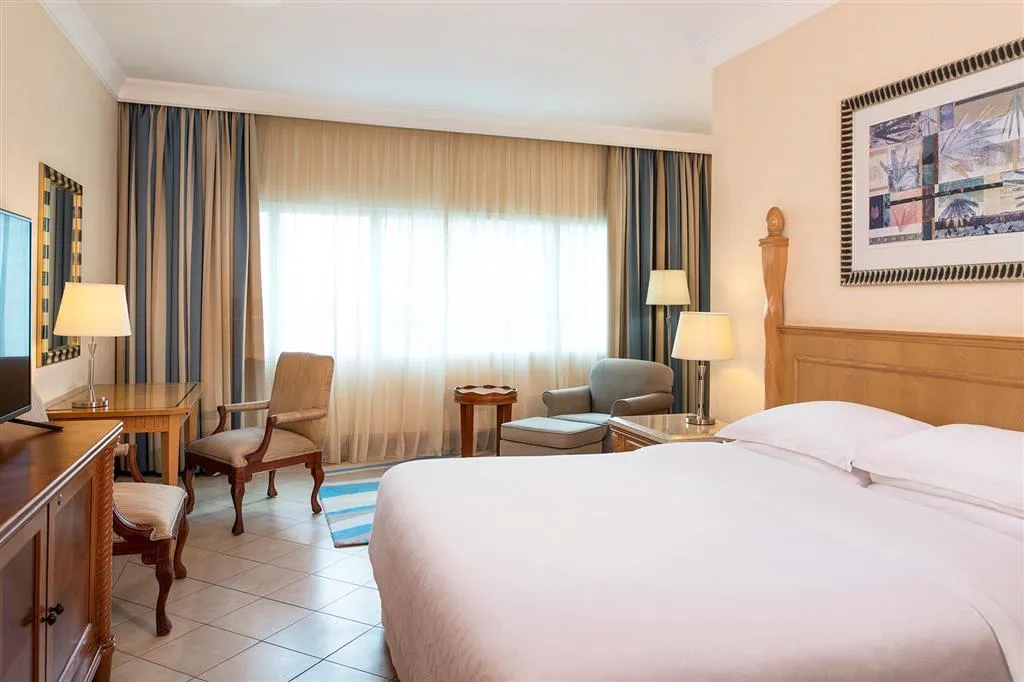 General view, Sheraton Jumeirah Beach Resort, Dubai