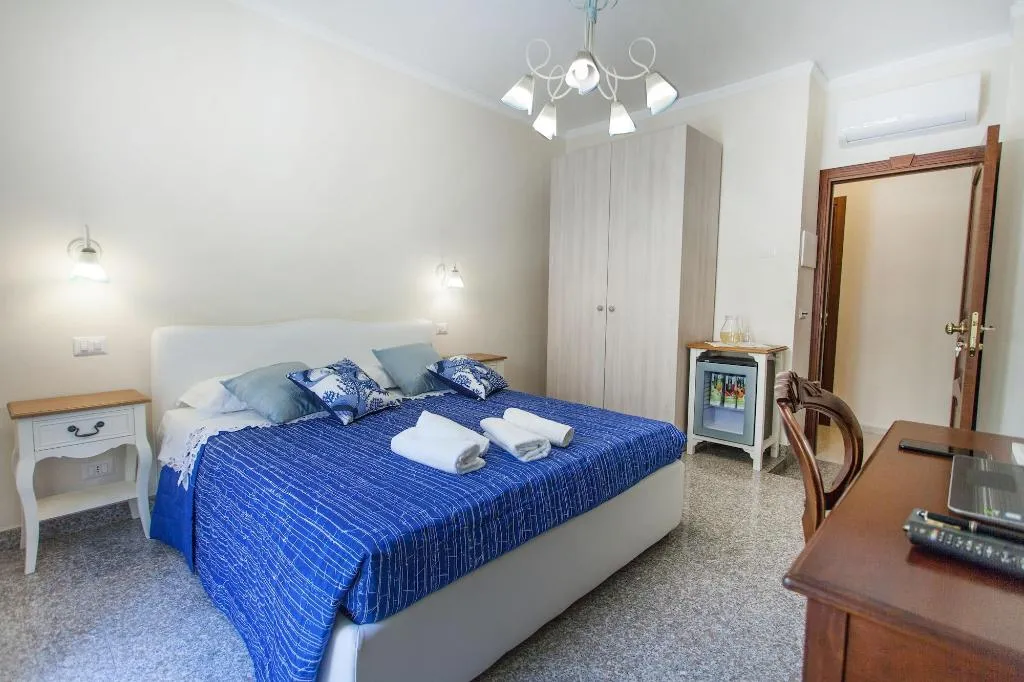 Room, B&B Veronica's, Taormina