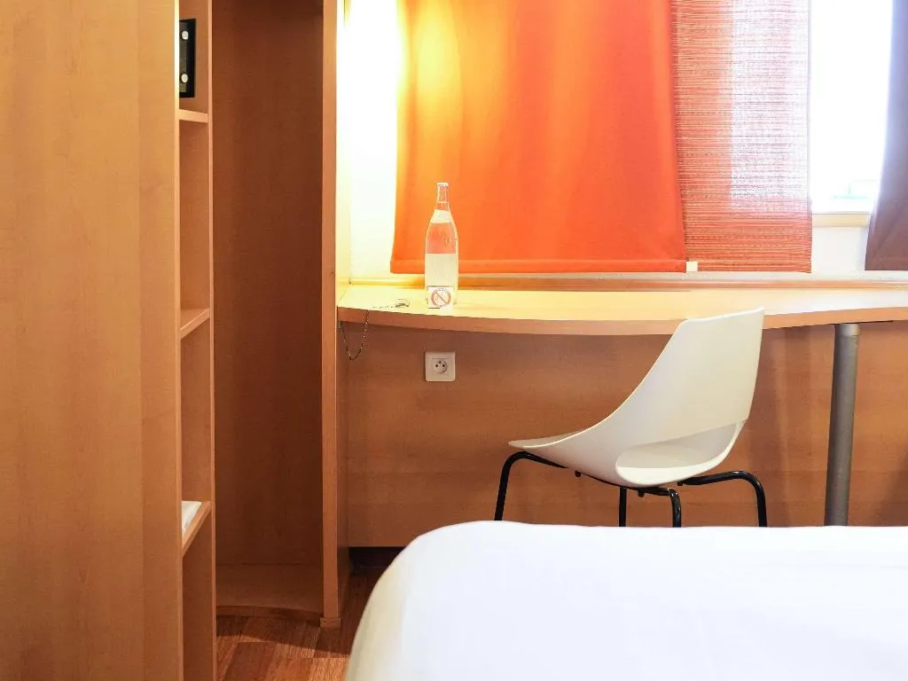 DOUBLE STANDARD Room, Ibis Tunis, Tunisia