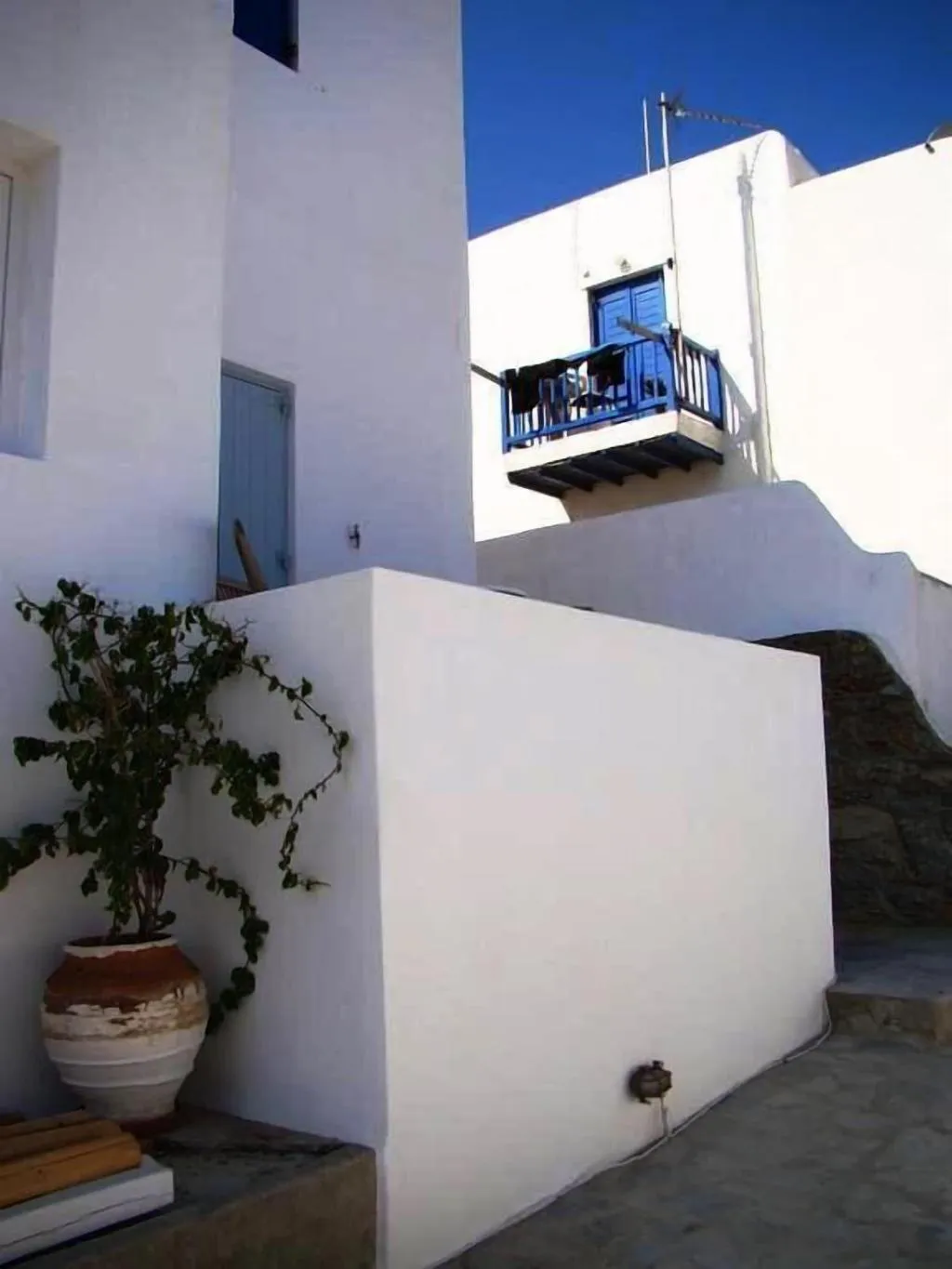 General view, Manos Rooms, Mykonos