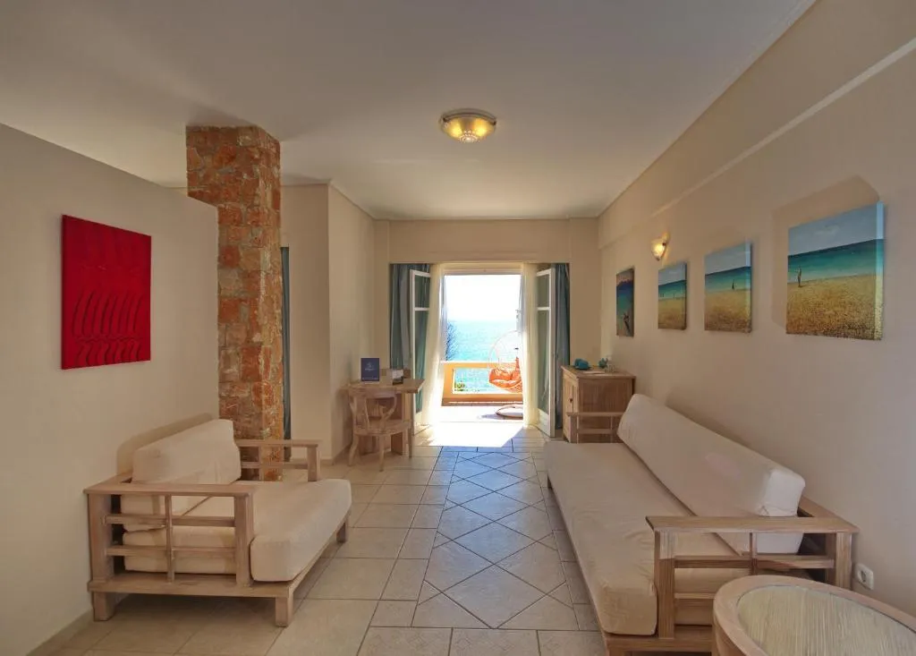 SUITE ONE BED Room, Alonissos Beach Bungalows & Suites Hotel, Skiathos