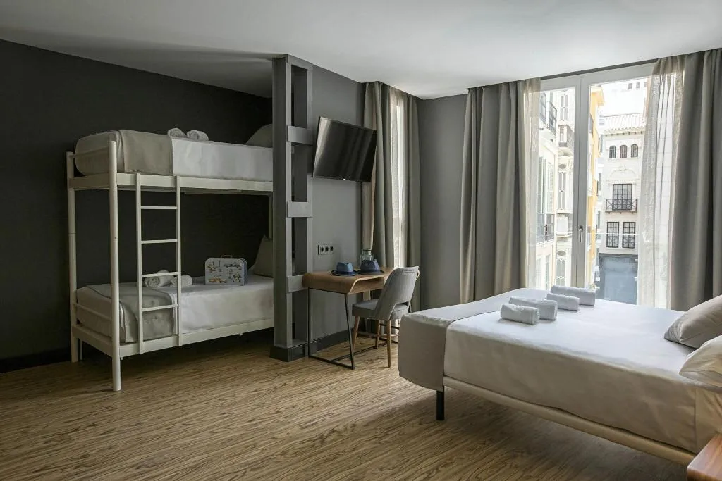 QUADRUPLE CITY VIEW TWO BEDS Room, Málaga Premium Hotel, Costa Del Sol