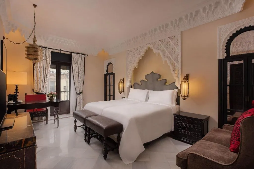 Room, Alfonso XIII, Seville