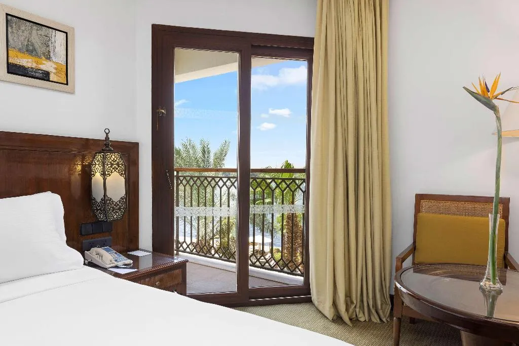 TWIN GUEST ROOM GARDEN VIEW Room, Hilton Luxor Resort & Spa, Luxor