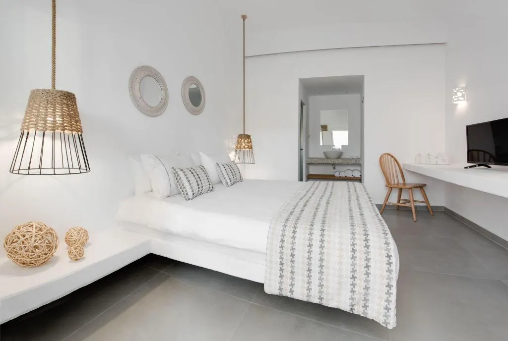 Room, Hotel Eucalyptus, Santorini