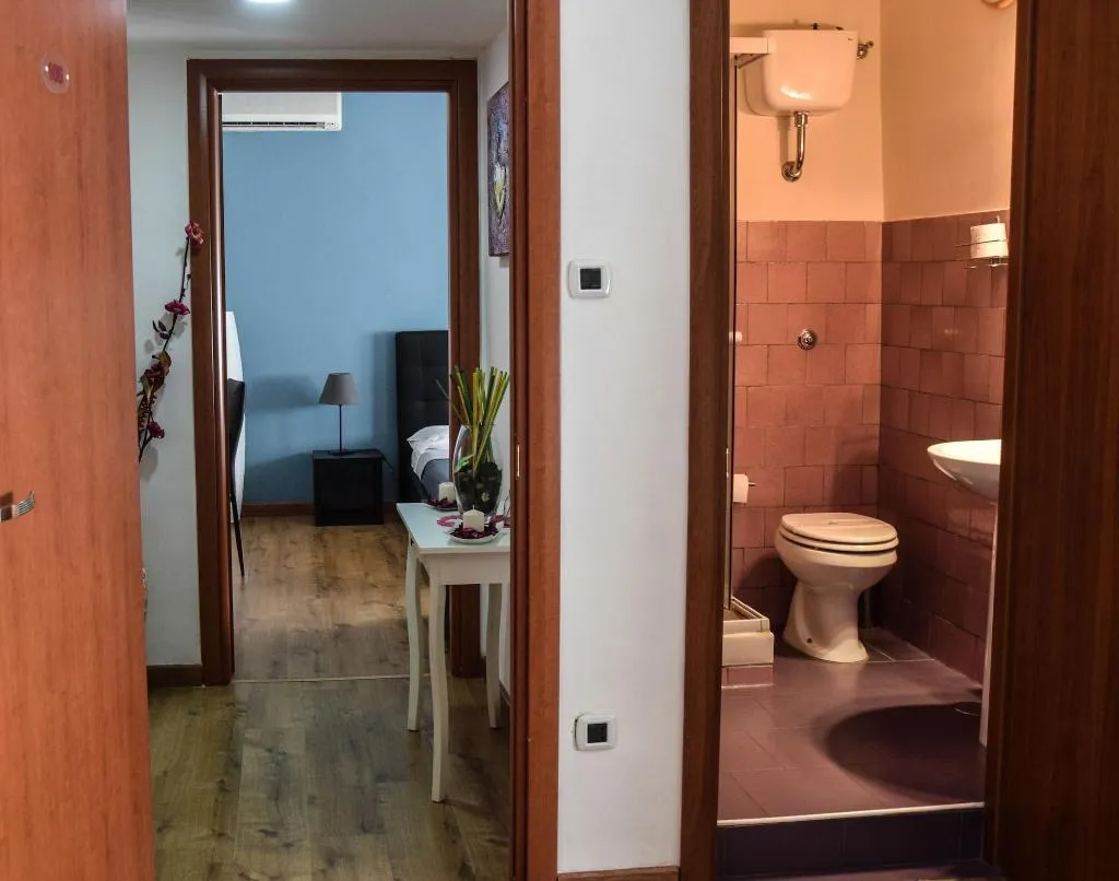Room, Hotel Kennedy, Naples