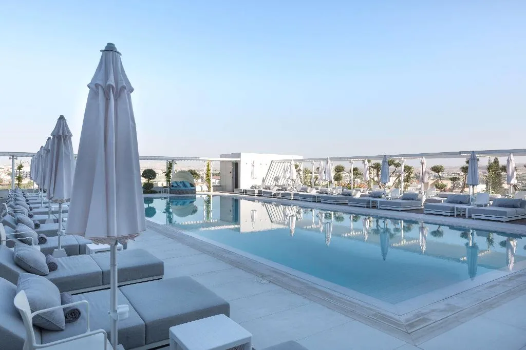 Bar, Radisson Blu Hotel Larnaca, Cyprus