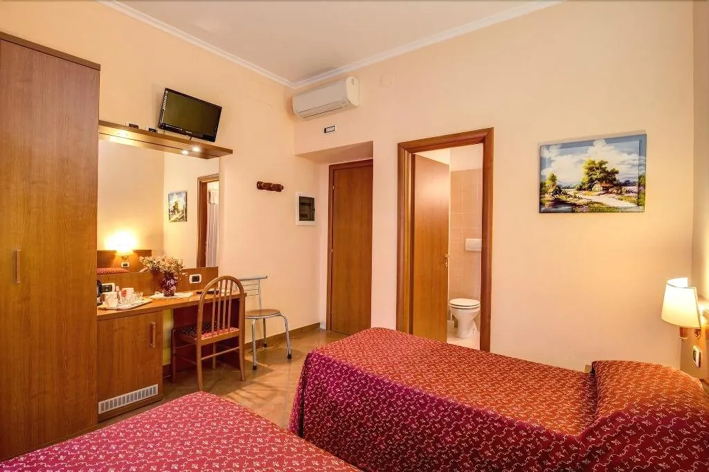 Room, B&B Millyhouse, Naples
