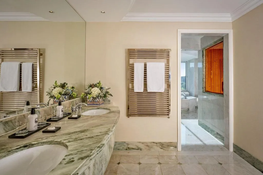 Room, Penha Longa, Lisbon