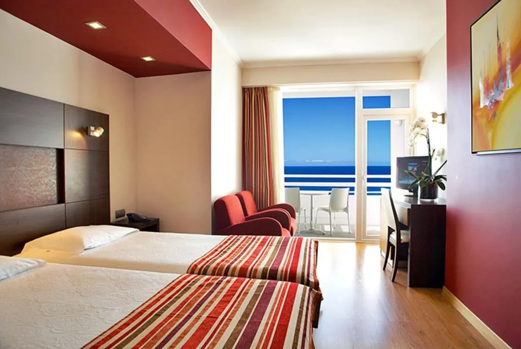 DOUBLE SINGLE USE SEA VIEW Room, Muthu Raga Madeira Hotel, Madeira