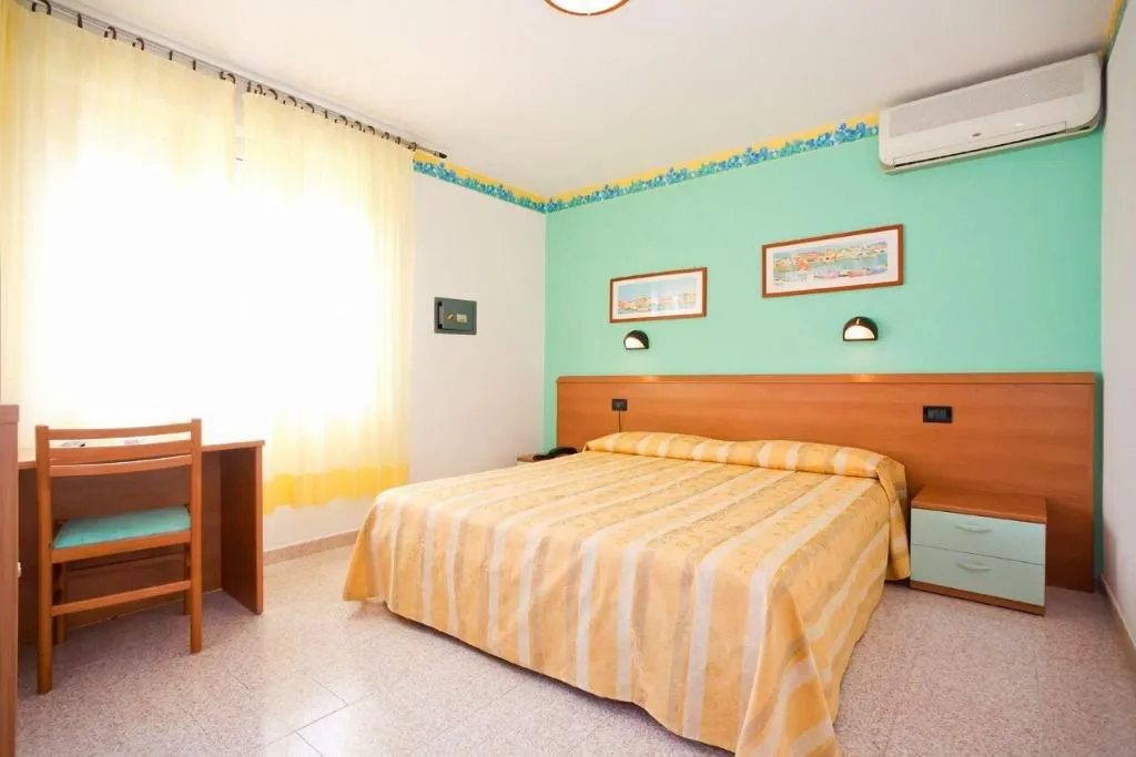 Room, Angelo, Venice